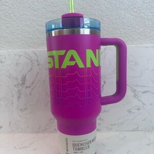 Stanley Quencher H2.0 Tumbler - Vivid Violet